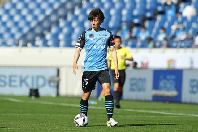 意甲-吉鲁点射莱奥倒钩卢卡库首秀 AC米兰2-1罗马
