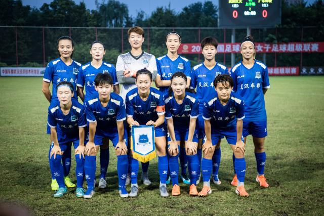 意甲-约维奇处子球 AC米兰3-1弗罗西诺内