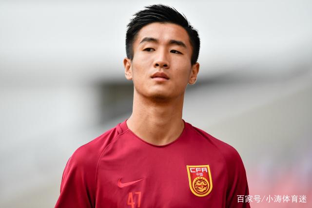 意甲-约维奇处子球 AC米兰3-1弗罗西诺内